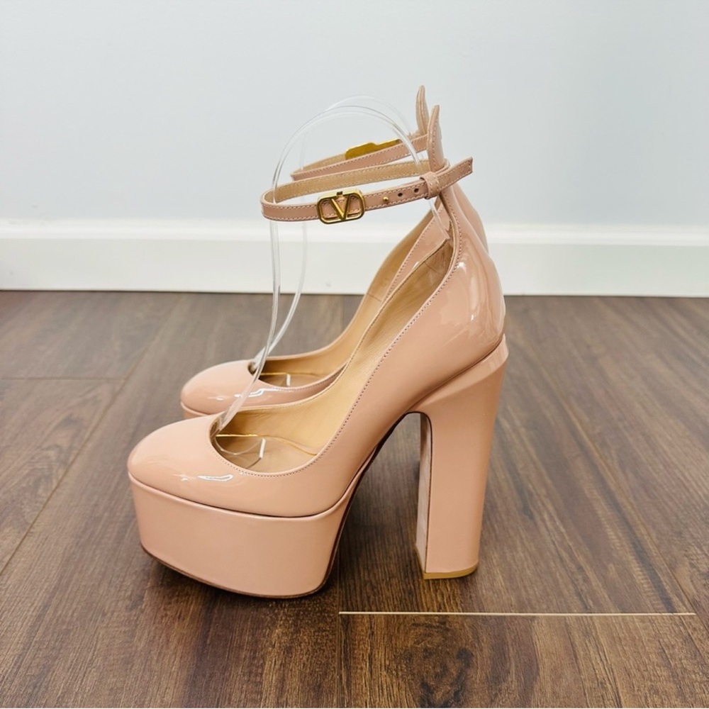 Valentino Garavani Patent Leather Platform Pumps - Picture 7 of 13